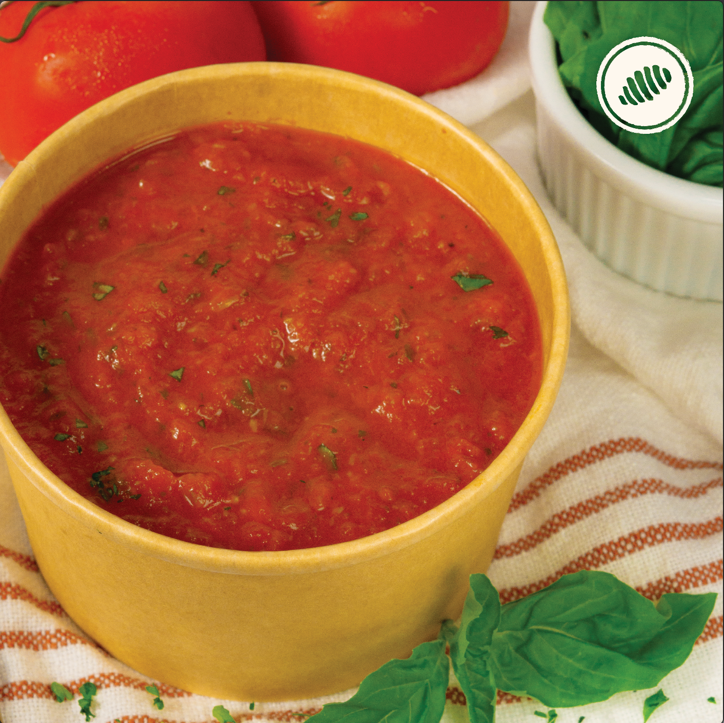 Salsa marinara tradicional de tomates, albahaca y orégano. Bowl para dos platos - 8oz. Ideal para acompañar nuestras pastas frescas congelada, de rápida cocción; homemade style, hechas a mano, con huevos, lácteos, semolina y harina de trigo (unbleached y libre de bromato). Club de Pasta - Della Rocca Delivery Area Metro: San Juan, Guaynabo, Carolina, Bayamón, Trujillo Alto, Toa Baja, Toa Alta, Dorado.